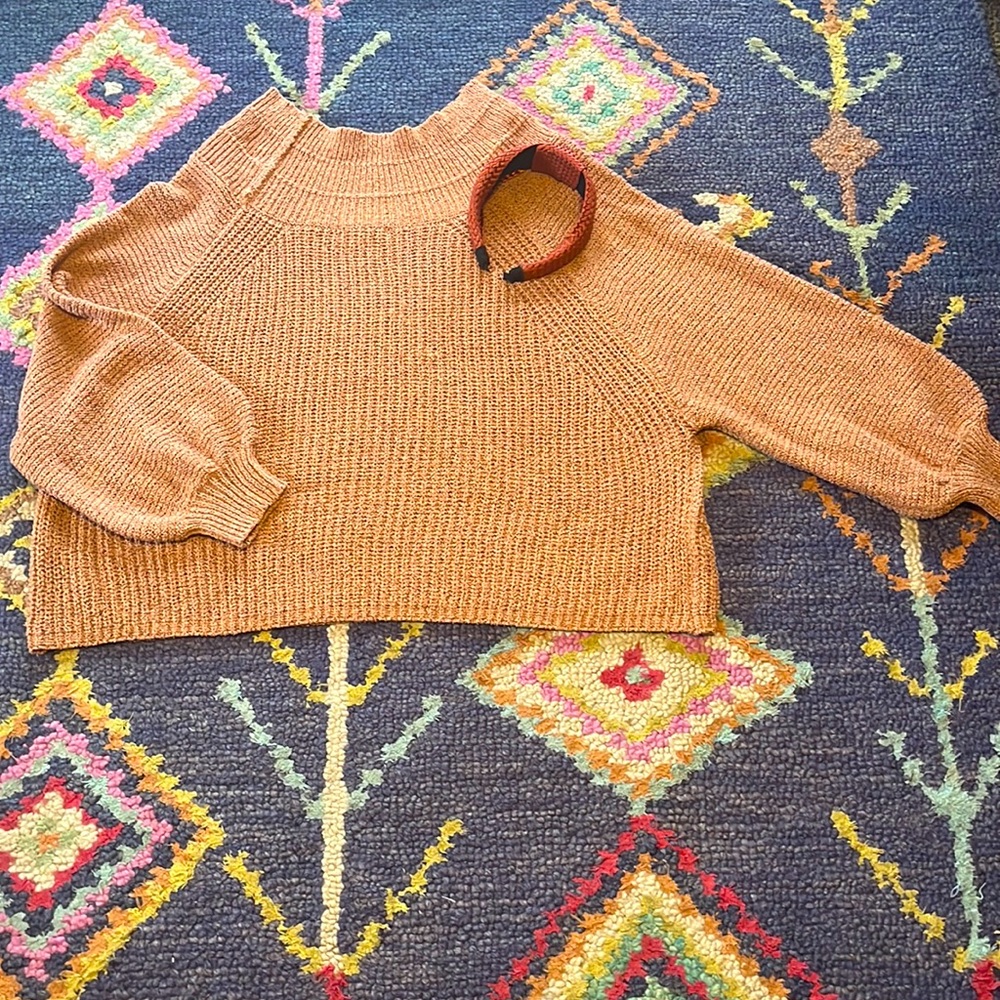 Off the Shoulder Sweater Size- M✌🏼 💐